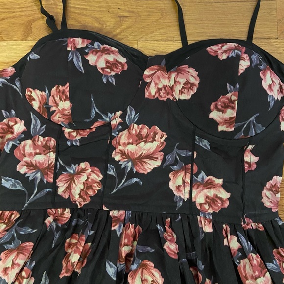 Band of Gypsies Sun Dress - Picture 2 of 4